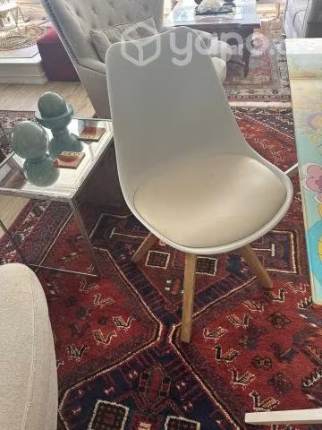 Escritorio y silla . - Imagen 4