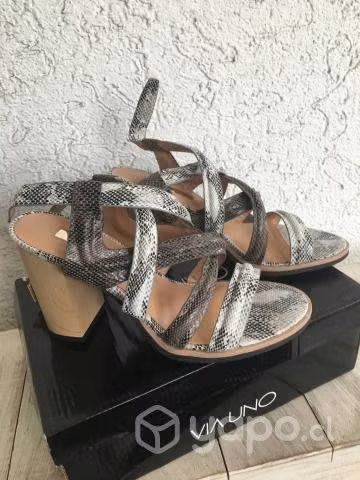 Sandalias