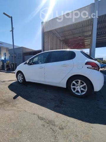 Peugeot 208 Active HDI 1.6 92 hp - Imagen 15