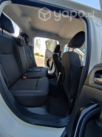 Peugeot 208 Active HDI 1.6 92 hp - Imagen 11