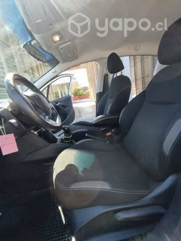 Peugeot 208 Active HDI 1.6 92 hp - Imagen 7