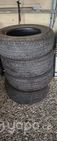 4 Neumáticos Dunlop 245/65R17 sólo 10.000km