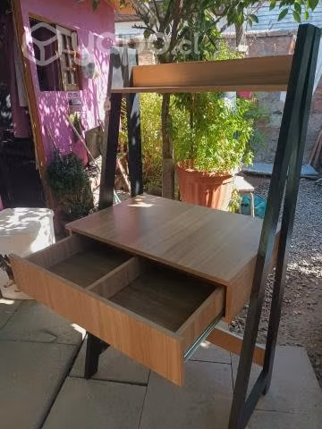 Vendo pequeño escritorio - Imagen 3