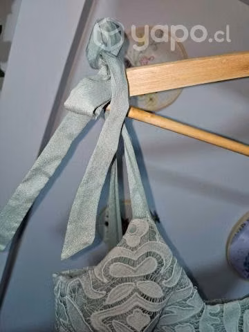 Vestido encaje bordado "LULUS"