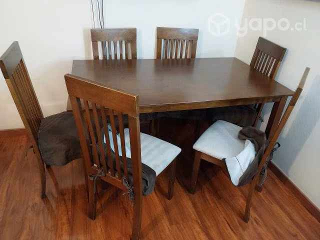 Mesa con 6 sillas