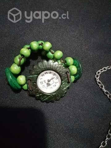 Collares y reloj - Imagen 3