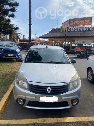 Renault sandero 2011