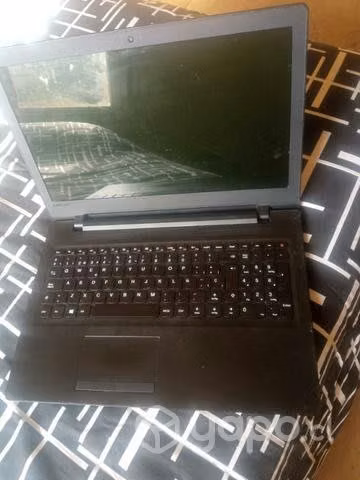 Notebook + cargador