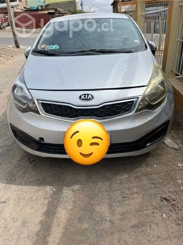 Venta auto Kia río 4 2013