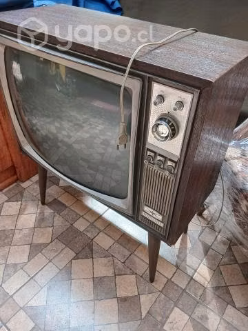 Televisión antiguo