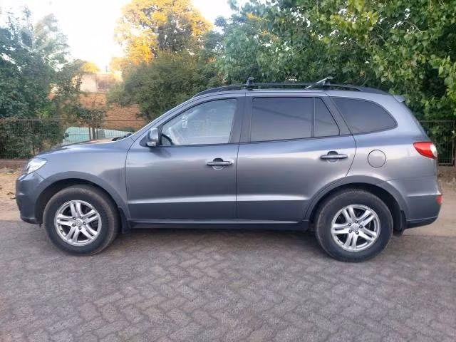 Vendo Santa Fe 2012 excelentes condiciones