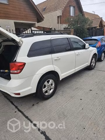Vendo dodge journey 2012 2.4