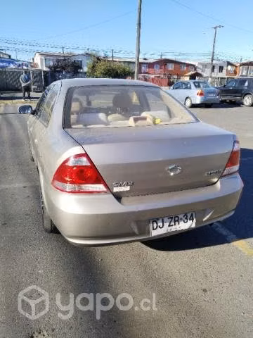 Se vende auto Samsung sm3 año 2012