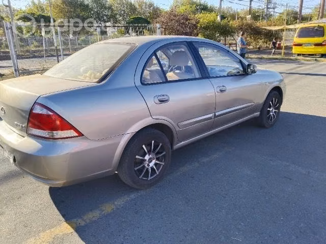 Se vende auto Samsung sm3 año 2012