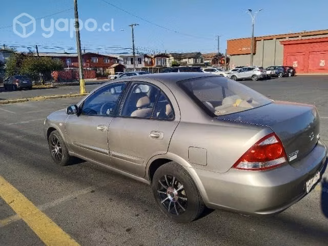 Se vende auto Samsung sm3 año 2012