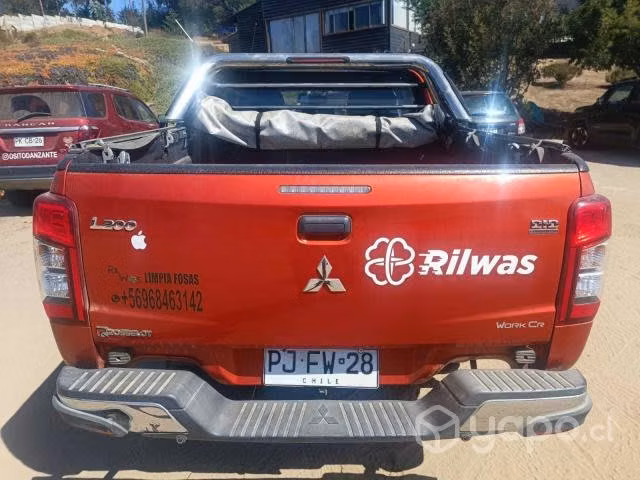Mitsubishi l200 2021