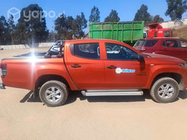 Mitsubishi l200 2021
