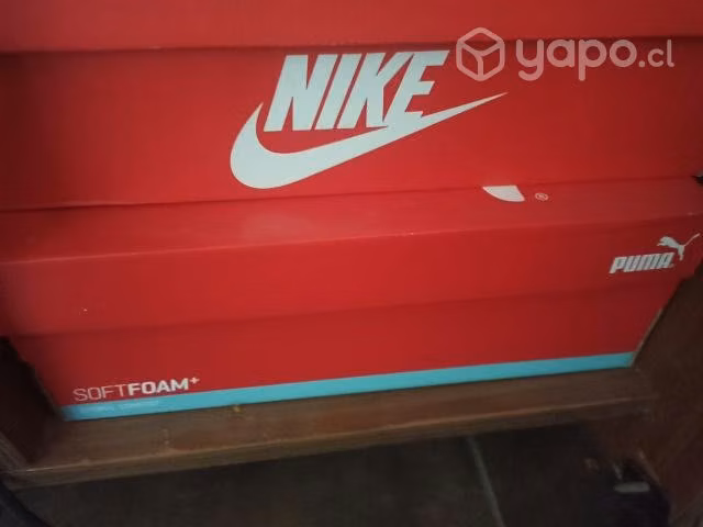 Zapatillas Nike y puma