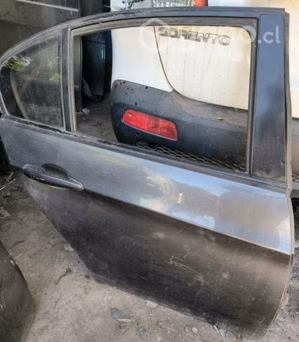 Puerta trasera BMW e90 derecha