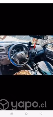 Mitsubishi l200 dakar