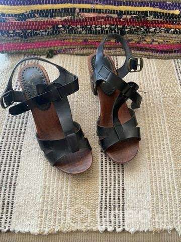 Sandalias negras - Imagen 2