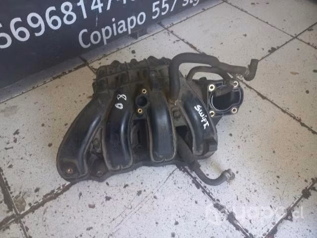 Múltiple de admisión suzuki Swift 2008