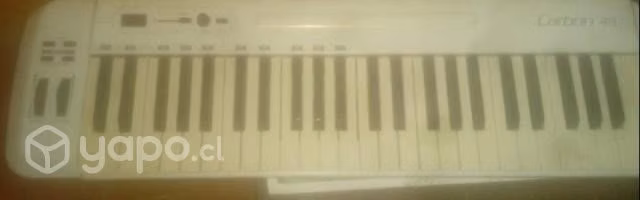 Controlador midi marca carbon 49