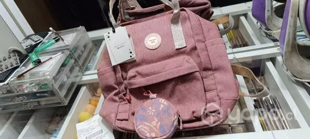 Mochila nueva con etiqueta - Imagen 3