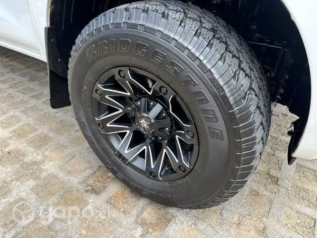 Nissan np300 2021 4x4