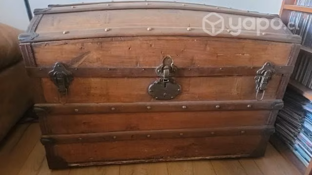 Baúl antiguo en excelente estado