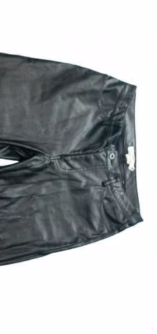 Pantalones negros H&M de cuero talla 38
