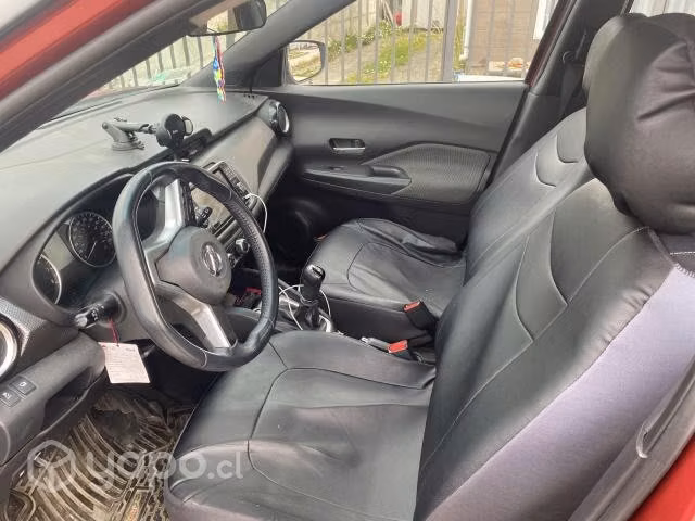 Nissan Kick 2017 impecable - Imagen 4