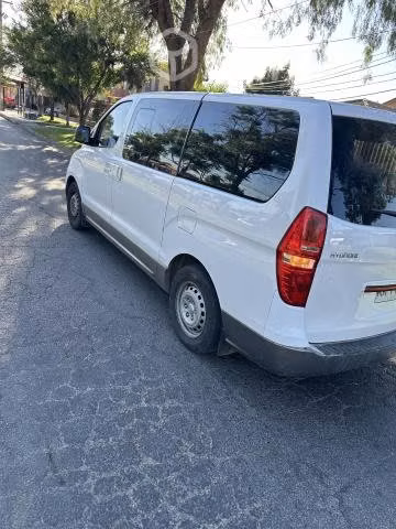Hyundai h1 2018 en muy buen estado