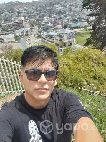 Trabajador independiente maestro en jardineria