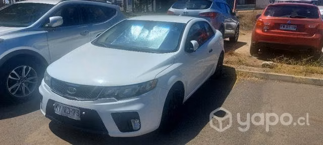 Kia koup, año 2011 automático pantalla android