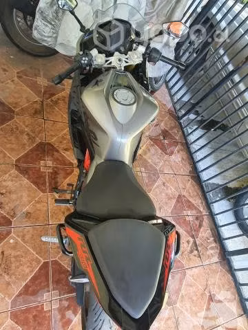 Moto Apache rr310