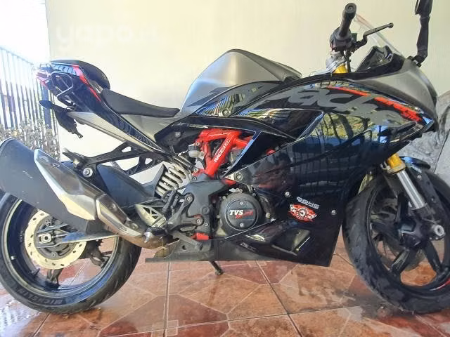 Moto Apache rr310