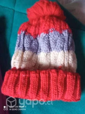 Gorro lanita y monederos