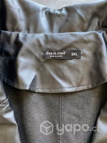 Chaqueta semi cuero marca SHEIN