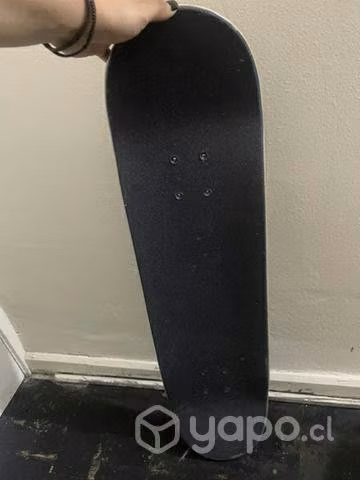 Tabla de skate poco uso - Imagen 2