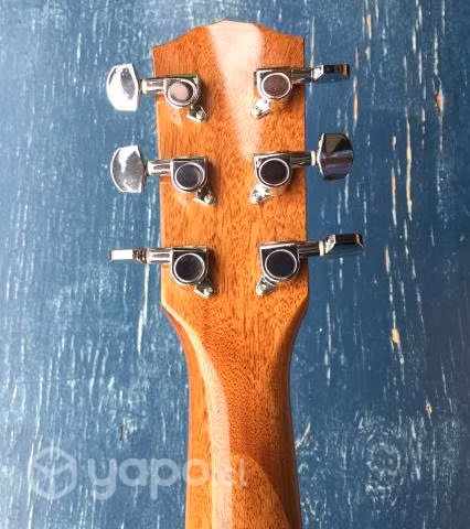 Guitarra Acustica Fender y su Case original - Imagen 4