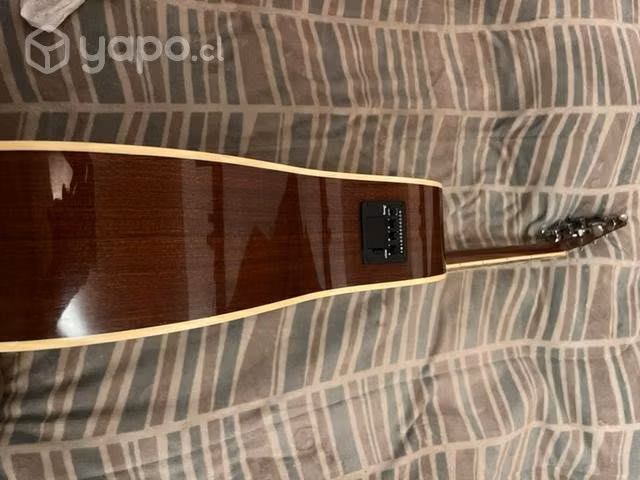 Guitarra Ibanez electroacustica