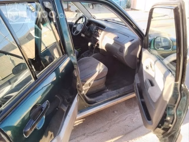 Suzuki grand nomade 2001