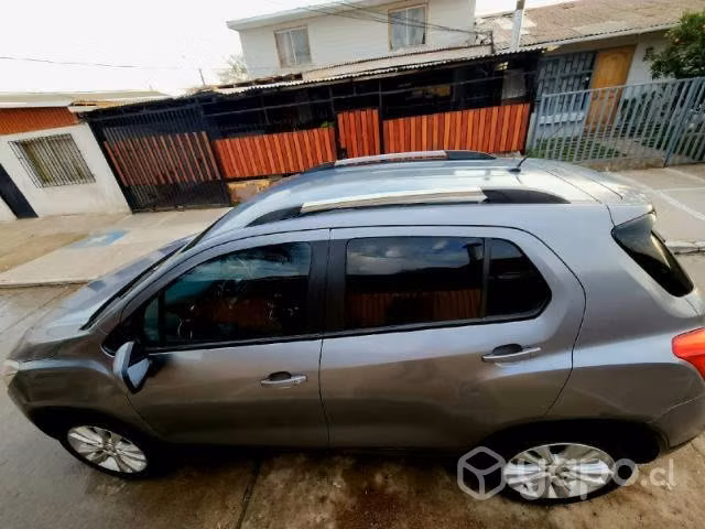 Chevrolet tracker único dueño full - Imagen 4