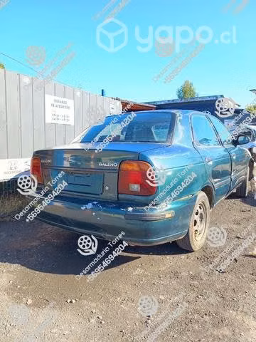 Parschoque trasero Suzuki baleno sedan 1998