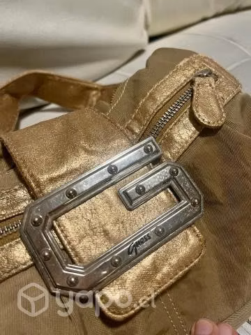Cartera Guess Dorada Buen Estado - Imagen 2