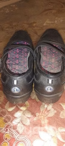 Zapatos de colegio para niña en excelente estado - Imagen 2