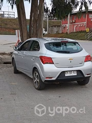 Chevrolet onix 1.4 año 2018 . Full