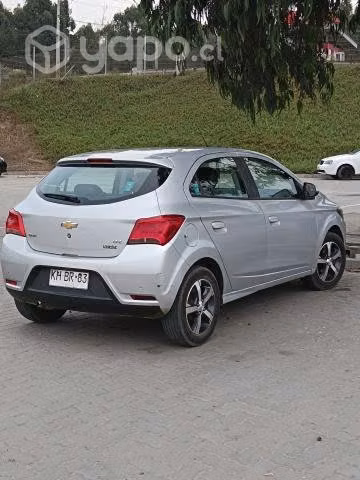 Chevrolet onix 1.4 año 2018 . Full