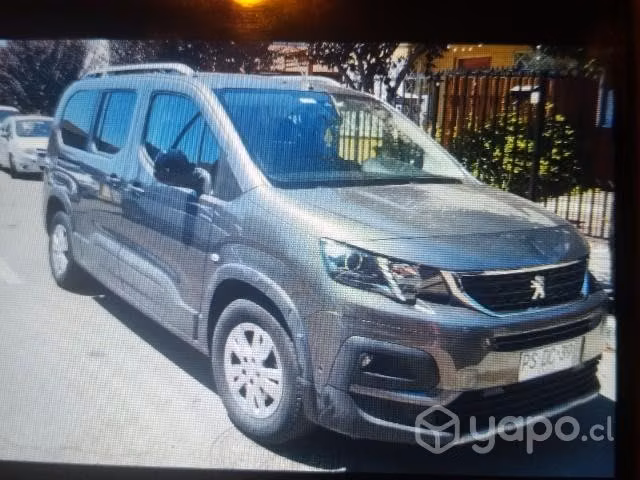Vendo Peugueot Riffter por renovación